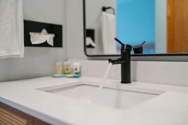 Oda, 2 Büyük (Queen) Boy Yatak, Sigara İçilmez