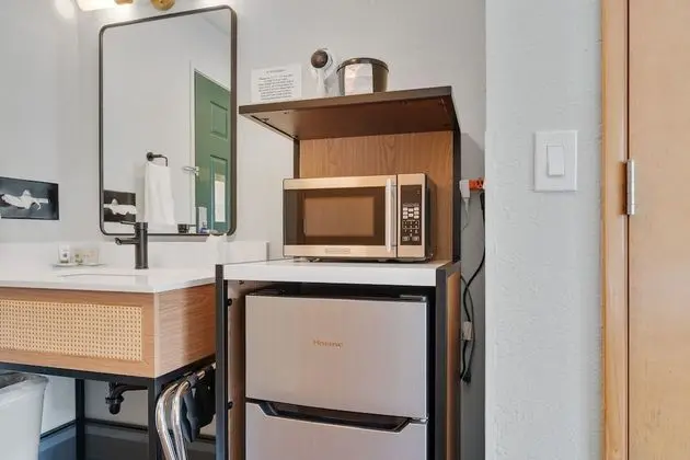 Standard Oda, 1 Büyük (Queen) Boy Yatak, Sigara İçilmez