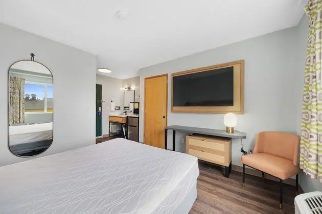 Standard Oda, 1 Büyük (Queen) Boy Yatak, Sigara İçilmez