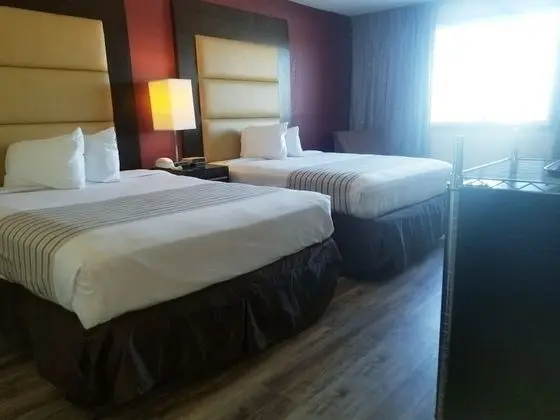 Standard Oda, 2 Büyük (Queen) Boy Yatak, Sigara İçilmez