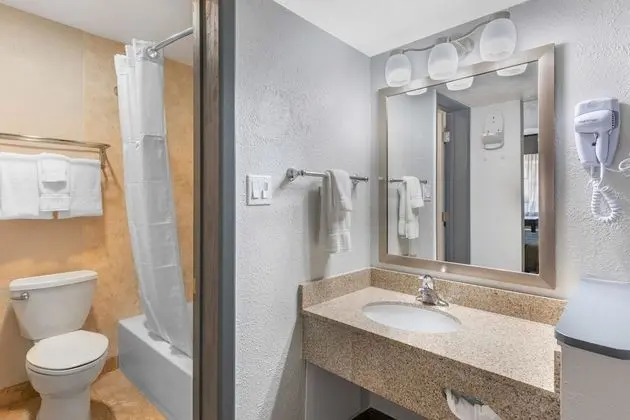 Standard Oda, 1 Büyük (Queen) Boy Yatak, Sigara İçilmez