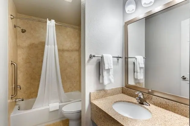 Standard Oda, 2 Büyük (Queen) Boy Yatak, Sigara İçilmez