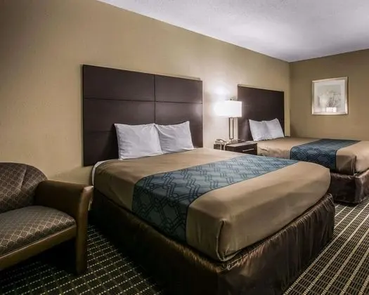 Oda, 2 Büyük (Queen) Boy Yatak, Sigara İçilebilir