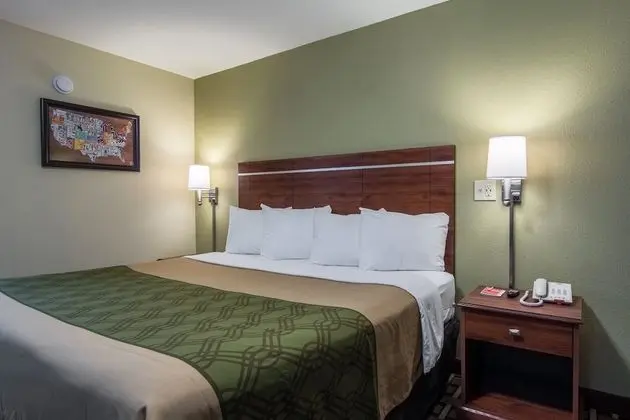 Standard Oda, 1 Büyük (Queen) Boy Yatak, Sigara İçilebilir (Pet Friendly)