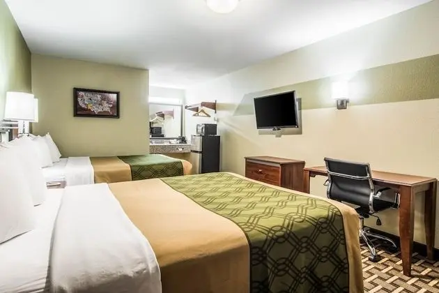 Standard Oda, 2 Büyük (Queen) Boy Yatak, Sigara İçilebilir (Pet Friendly)
