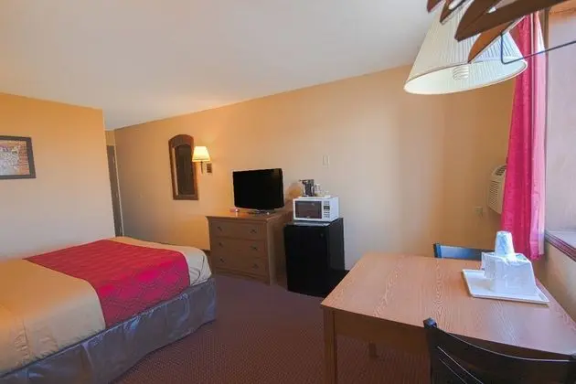 Oda, 1 Büyük (Queen) Boy Yatak, Sigara İçilmez