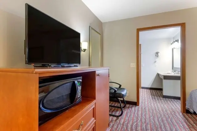 Oda, 2 Çift Kişilik Yatak, Sigara İçilmez, Balkon