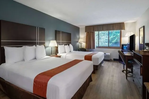 Oda, 2 Büyük (Queen) Boy Yatak, Sigara İçilmez