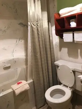 Oda, 2 Çift Kişilik Yatak, Sigara İçilebilir