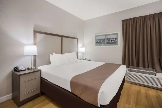 Oda, 1 En Büyük (King) Boy Yatak, Sigara İçilmez, Sıcak Su Küveti (Upgrade)