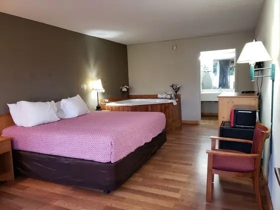 Romantic Tek Kişilik Oda, 1 En Büyük (King) Boy Yatak, Sıcak Su Küveti, Zemin Kat