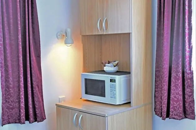 Oda, Birden Çok Yatak, Sigara İçilmez