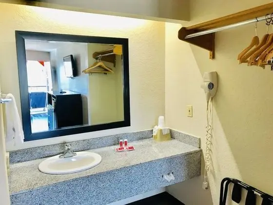 Double Queen Smoking room