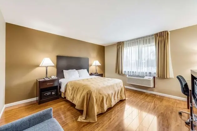 Oda, 1 Büyük (Queen) Boy Yatak, Engellilere Uygun, Sigara İçilmez (Pet Friendly)