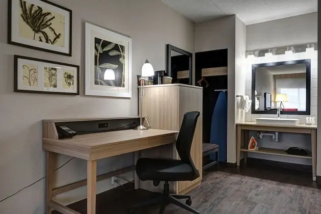 Oda, 2 Büyük (Queen) Boy Yatak, Sigara İçilmez