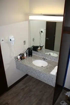 Oda, 2 Büyük (Queen) Boy Yatak (Pet Friendly)
