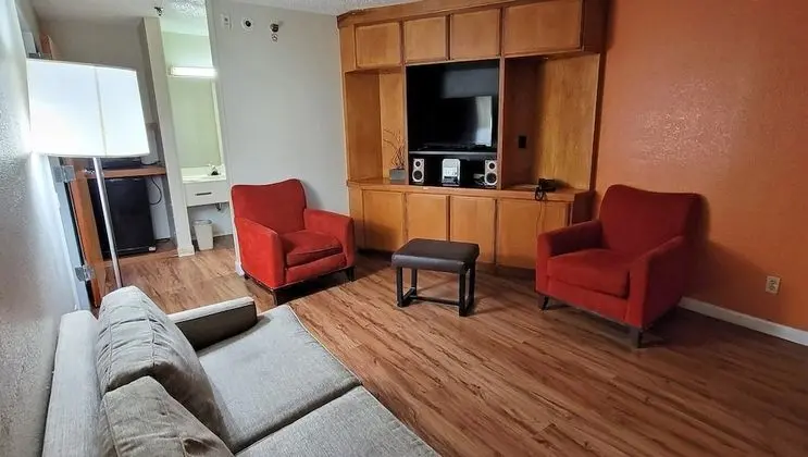 Standard Süit, Birden Çok Yatak, Sigara İçilmez, Buzdolabı ve Mikrodalga