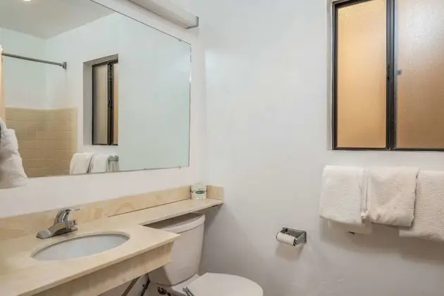 Standard Oda, Birden Çok Yatak, Sigara İçilmez (3 Double Beds)