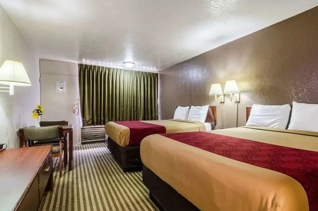 Standard Oda, 2 Büyük (Queen) Boy Yatak, Sigara İçilmez