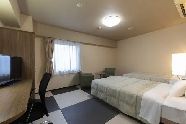 Üç Kişilik Oda