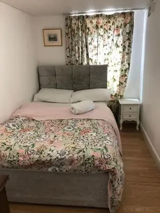 Ev, 2 Büyük (Queen) Boy Yatak