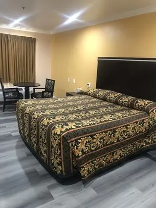 Standard Oda, 1 En Büyük (King) Boy Yatak, Sigara İçilmez