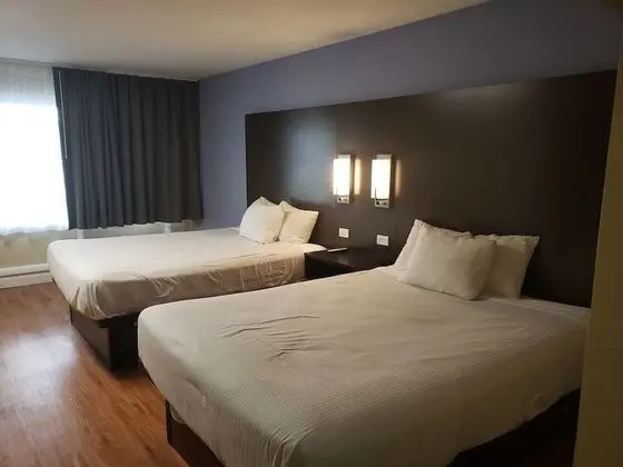 Classic Oda, 2 Büyük (Queen) Boy Yatak, Sigara İçilmez, Buzdolabı ve Mikrodalga