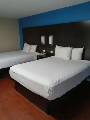 Exclusive Oda, 2 Büyük (Queen) Boy Yatak, Engellilere Uygun, Sigara İçilmez