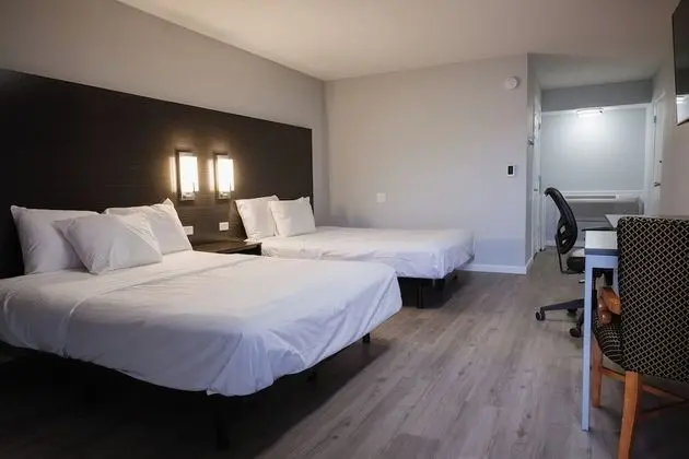 Exclusive Oda, 2 Büyük (Queen) Boy Yatak, Engellilere Uygun, Sigara İçilmez