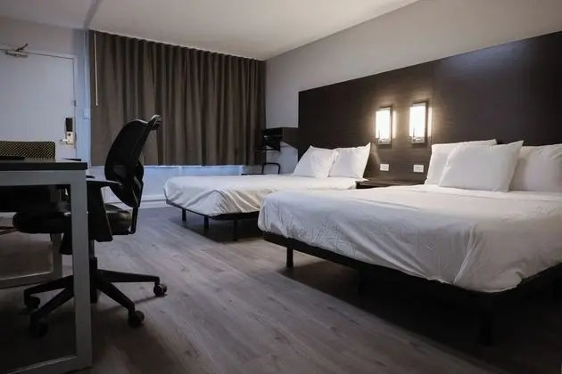 Exclusive Oda, 2 Büyük (Queen) Boy Yatak, Engellilere Uygun, Sigara İçilmez