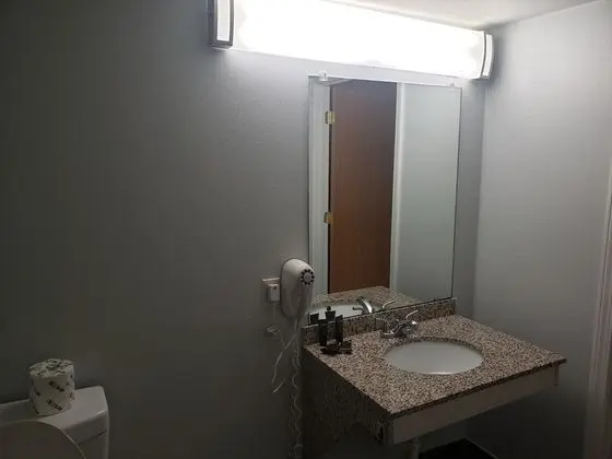 Exclusive Oda, 2 Büyük (Queen) Boy Yatak, Engellilere Uygun, Sigara İçilmez