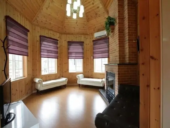 Family Tek Büyük veya İki Ayrı Yataklı Oda