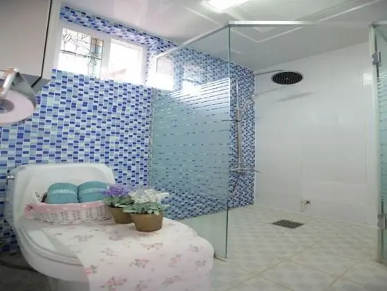 Family Tek Büyük veya İki Ayrı Yataklı Oda