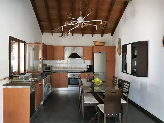 Ev, 4 Yatak Odası, Teras, Dağ Manzaralı