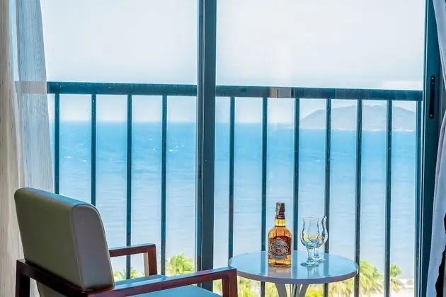 Deluxe Tek Büyük Yataklı Oda, Okyanus Manzaralı