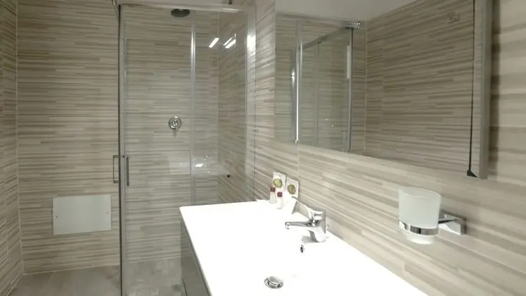 Comfort Dört Kişilik Oda, 2 Banyolu, Şehir Manzaralı