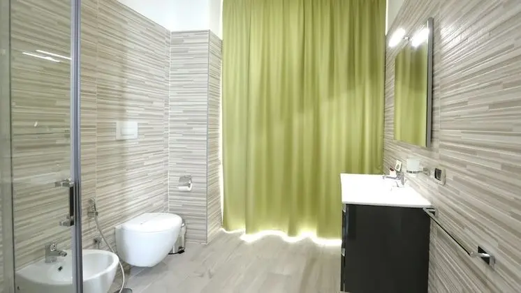 Deluxe Tek Büyük Yataklı Oda, Teras, Şehir Manzaralı