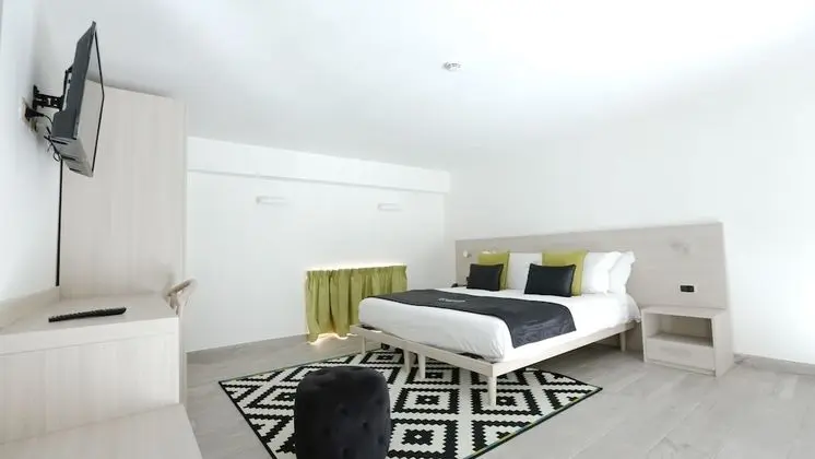 Economy Tek Büyük veya İki Ayrı Yataklı Oda, Banyolu/Duşlu