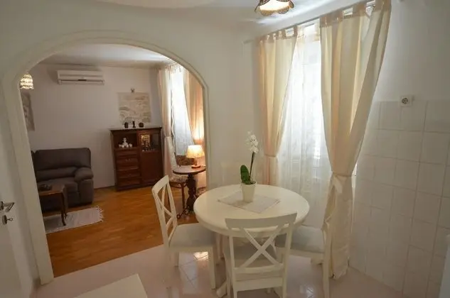 Apart Daire, Deniz Manzaralı