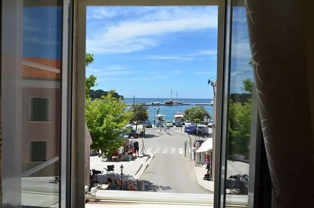 Apart Daire, Deniz Manzaralı