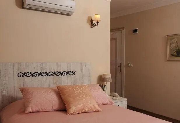 Standard Tek Büyük veya İki Ayrı Yataklı Oda