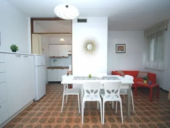 Apart Daire, 3 Yatak Odası, Bahçe Manzaralı, Zemin Kat