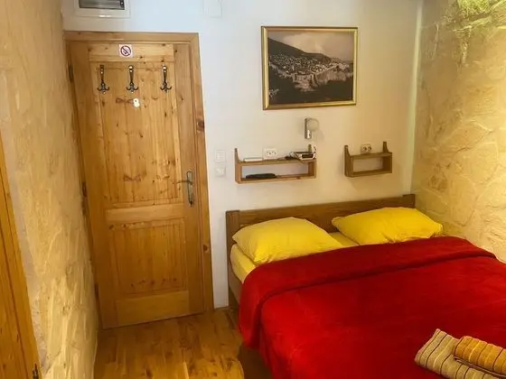 Economy Tek Büyük Yataklı Oda