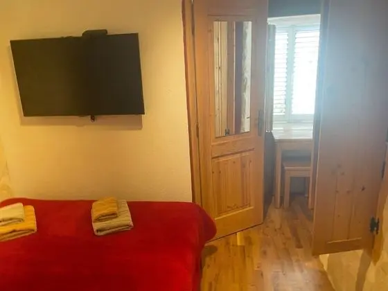 Economy Tek Büyük Yataklı Oda