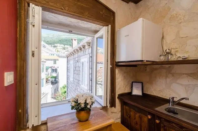 Economy Tek Büyük Yataklı Oda