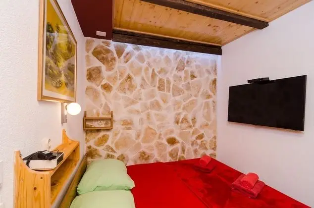 Tek Büyük Yataklı Oda