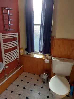 Tek Büyük Yataklı Oda, Küvet