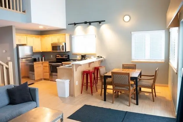 Kulübe, 3 Yatak Odası, Mutfak, Göl Manzaralı