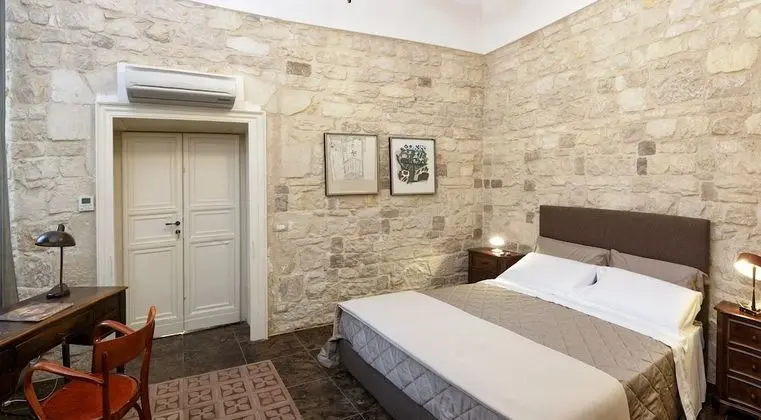 Deluxe Tek Büyük Yataklı Oda, Engellilere Uygun
