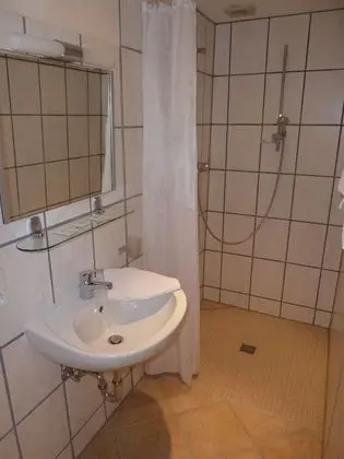 Tek Büyük Yataklı Oda, 1 Büyük (Queen) Boy Yatak